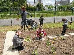  <a style='color: #fff;' href='/uploaded/photo/-51a615419fee8.jpg'>(Télécharger)</a>