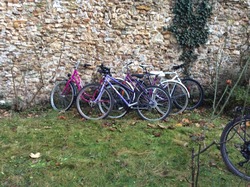 4 vélos offerts au Secours Populaire Français <a style='color: #fff;' href='/uploaded/photo/atelier-brico-velo-n-3-5a19bb14dda99.jpg'>(Télécharger)</a>