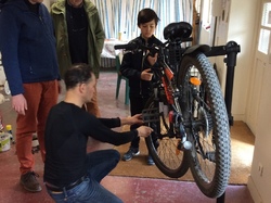  <a style='color: #fff;' href='/uploaded/photo/brico-velo-13-avril-2019-5cb8addd14db1.jpg'>(Télécharger)</a>