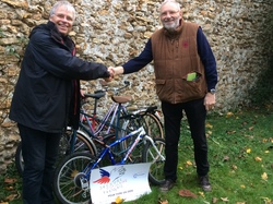  <a style='color: #fff;' href='/uploaded/photo/brico-velo-du-19-octobre-2016-58330e41b21d7.jpg'>(Télécharger)</a>