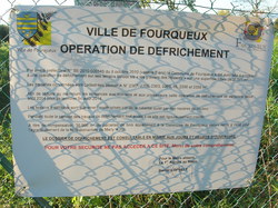  <a style='color: #fff;' href='/uploaded/photo/defrichement-a-fourqueux-aout-2014-543e81445d2de.jpg'>(Télécharger)</a>