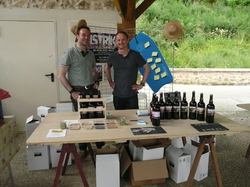  <a style='color: #fff;' href='/uploaded/photo/feucherolles-marche-de-la-plaine-51b374c29ddf4.jpg'>(Télécharger)</a>