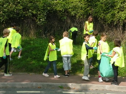  <a style='color: #fff;' href='/uploaded/photo/leclerc-nettoyons-la-nature-2013-524591a95190b.jpg'>(Télécharger)</a>