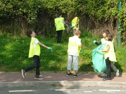  <a style='color: #fff;' href='/uploaded/photo/leclerc-nettoyons-la-nature-2013-524591abd41ce.jpg'>(Télécharger)</a>