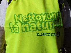  <a style='color: #fff;' href='/uploaded/photo/nettoyage-de-foret-51113d2325a0c.jpg'>(Télécharger)</a>