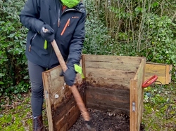  <a style='color: #fff;' href='/uploaded/photo/tous-au-compost-2021-6069c5f8245ae.jpg'>(Télécharger)</a>